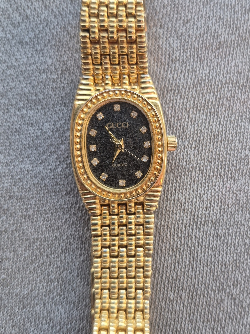 Gucci Gold-Tone Women's Quartz Watch with Black Dial